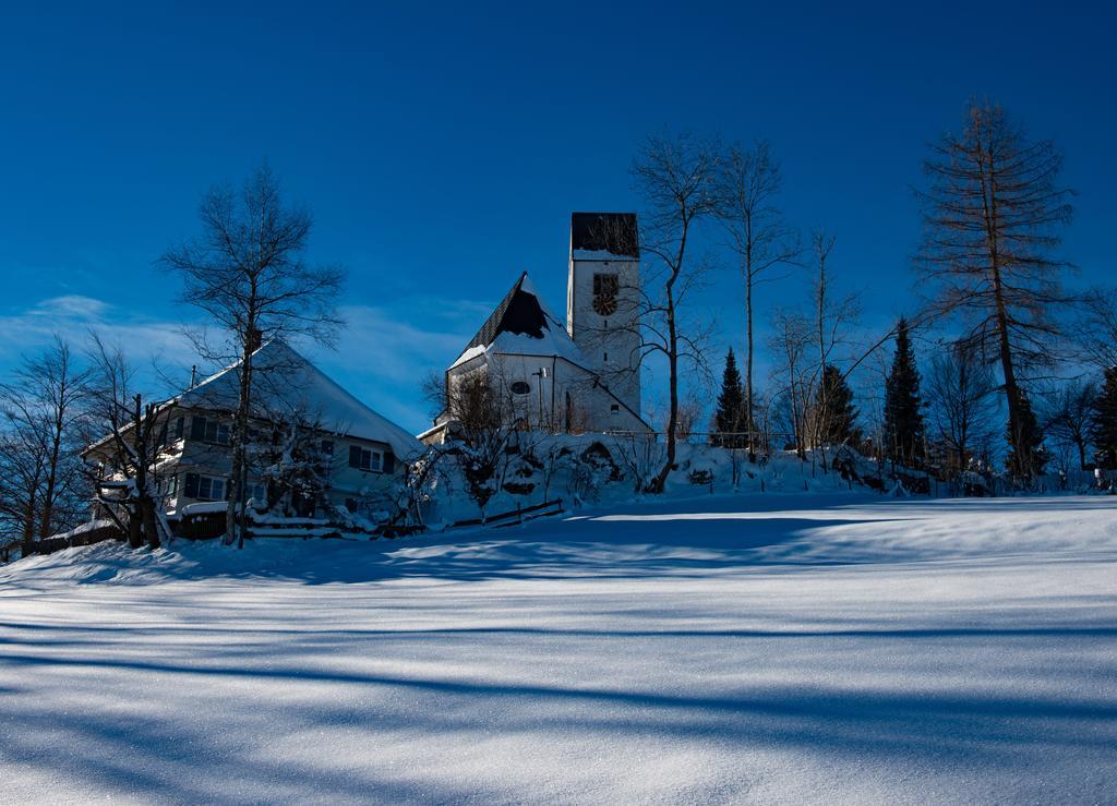 Hotel Gasthof Rose Oy-Mittelberg Exteriör bild